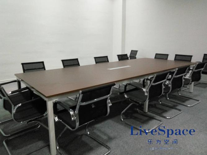 上海闵行区某会计服务公司办公家具案例